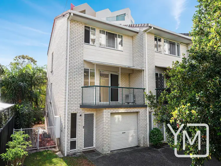 1/4 Kitchener Street, Golden Beach QLD 4551