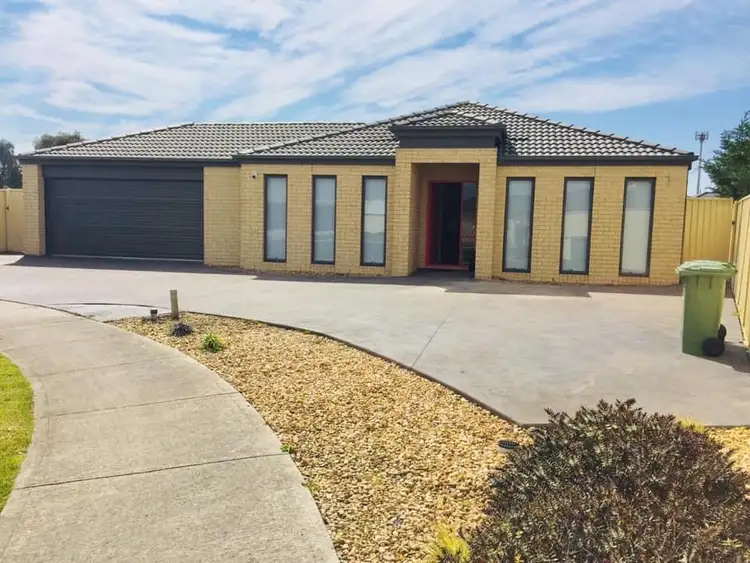 Room 2/5 Aqua Court, Pakenham VIC 3810