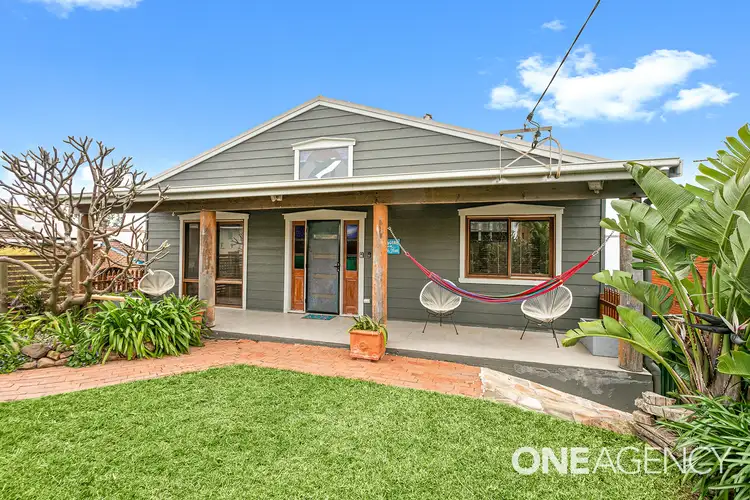 30 Little Lake Crescent, Warilla NSW 2528