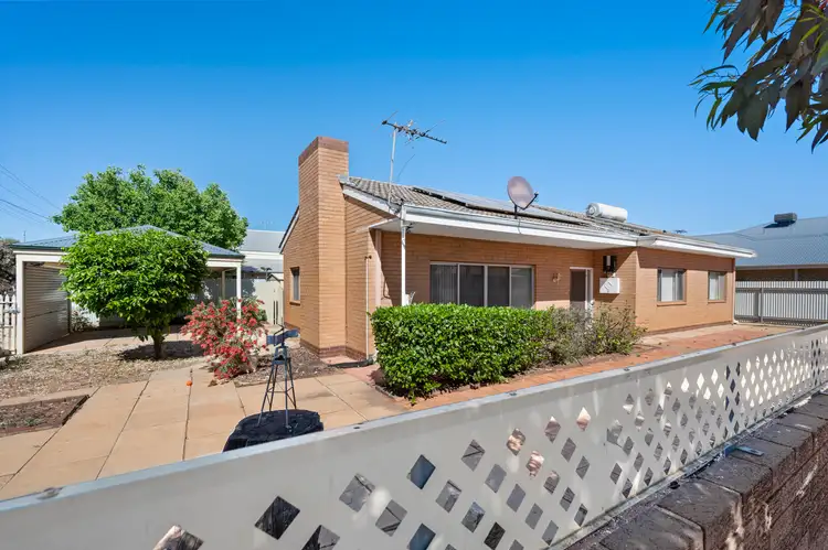 112 Piccadilly Street