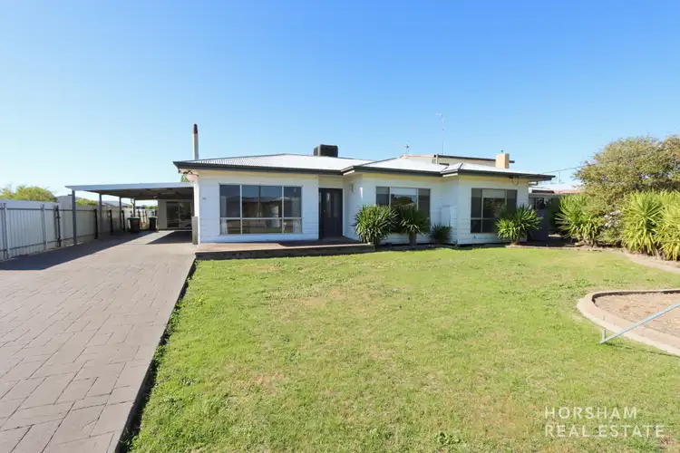 17 Howard Street, Horsham VIC 3400