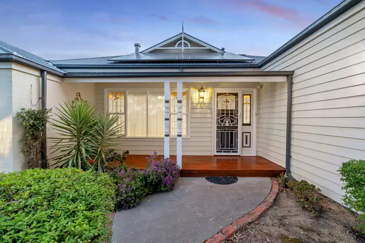 Second view of Homely house listing, 4 Gosford Court, Doreen VIC 3754
