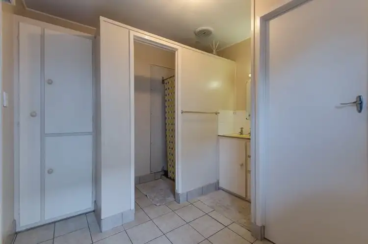 Fifth view of Homely unit listing, 1/53 Pickett Street, Svensson Heights QLD 4670