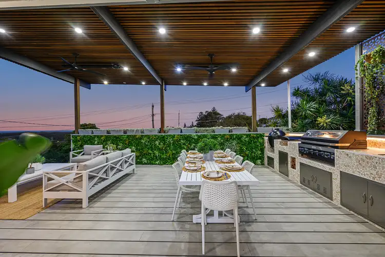 37 Pioneer Parade, Banora Point NSW 2486