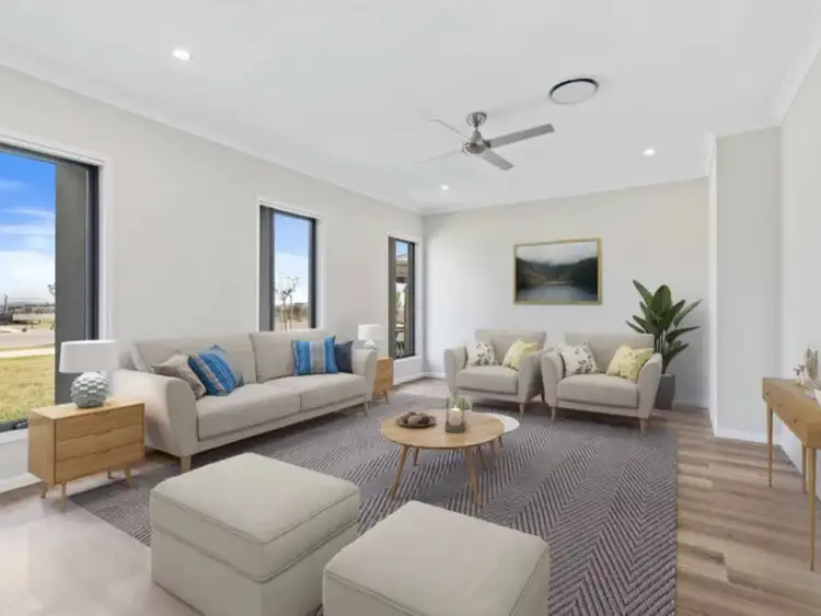 Fifth view of Homely house listing, 198 Settlers Boulevard, Chisholm NSW 2322