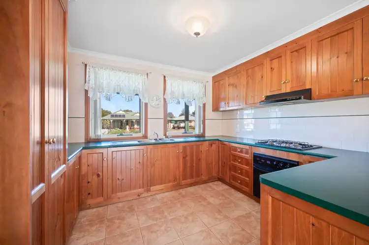 Second view of Homely house listing, 8 Heathfield Way, Mount Gambier SA 5290