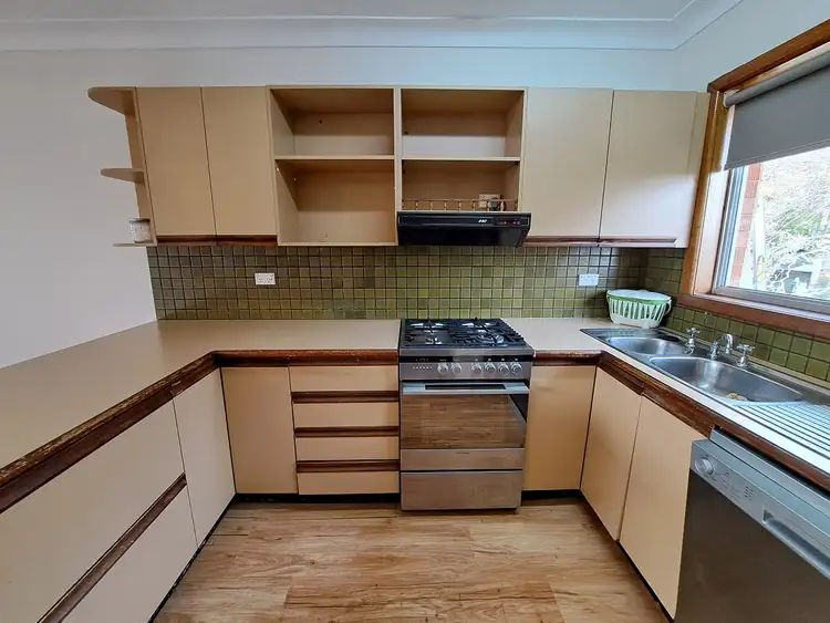 Fifth view of Homely house listing, 319 Chambers Avenue, East Albury NSW 2640