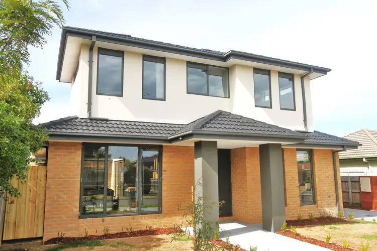 1/4 Harlington Street, Clayton VIC 3168