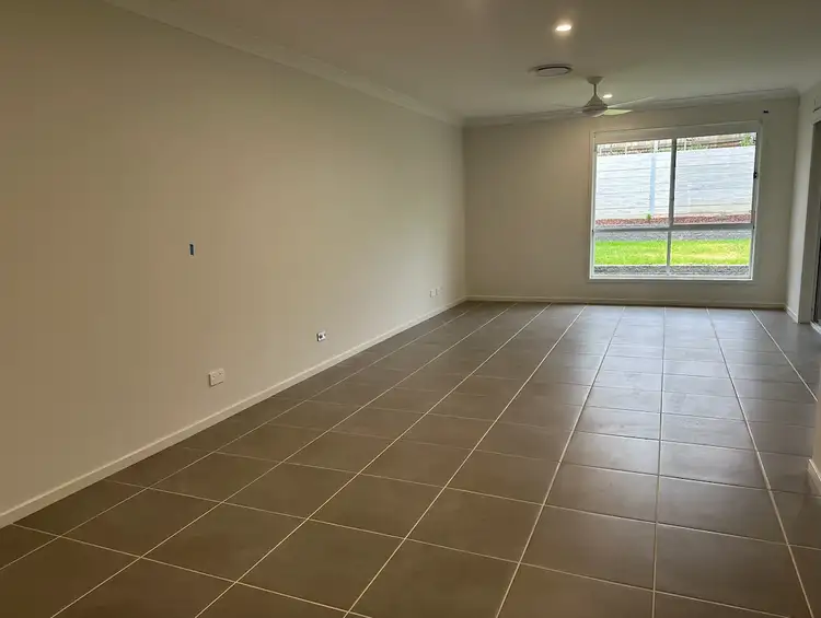Fifth view of Homely semi-detached listing, 1/72 Wicklow Road, Chisholm NSW 2322