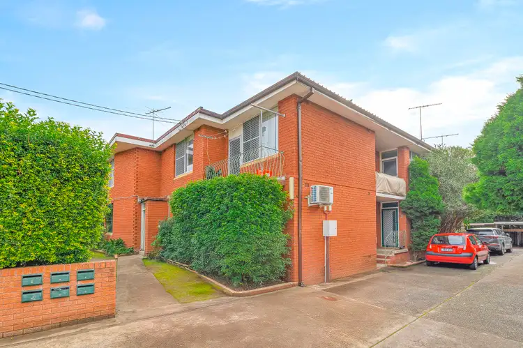 2/3 Holland Place, Lakemba NSW 2195