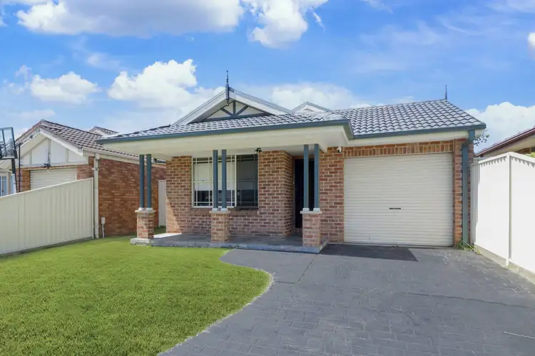 23 Burdekin Court, Wattle Grove NSW 2173