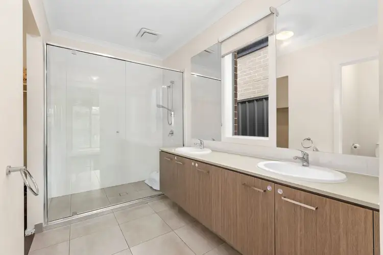 Fifth view of Homely house listing, 32 Wilandra Way, Clyde VIC 3978