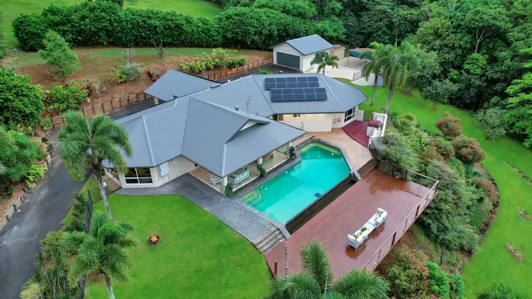 10-12 Lichen Close, Redlynch QLD 4870
