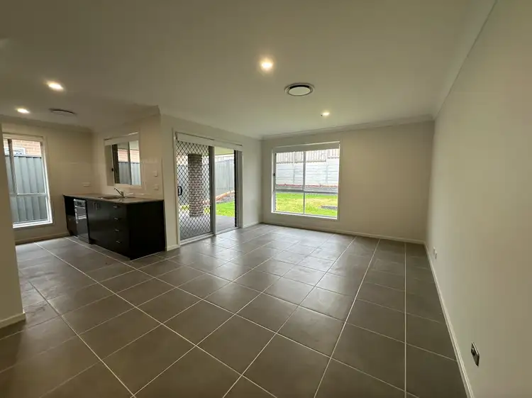 Fifth view of Homely semi-detached listing, 2/72 Wicklow Road, Chisholm NSW 2322