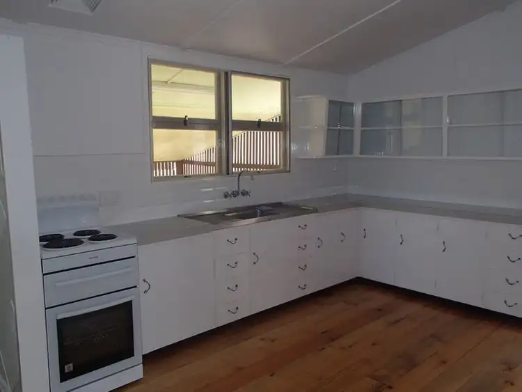 Second view of Homely house listing, 5 Herbert Street, Sadliers Crossing QLD 4305