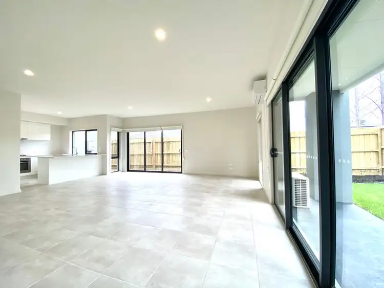 Second view of Homely townhouse listing, 7 Yolanda Circuit, Beaconsfield VIC 3807