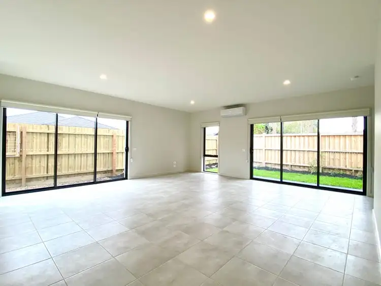 Third view of Homely townhouse listing, 7 Yolanda Circuit, Beaconsfield VIC 3807