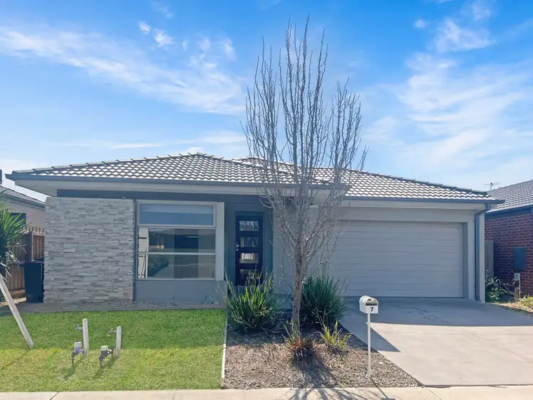 7 Garganey Road, Armstrong Creek VIC 3217