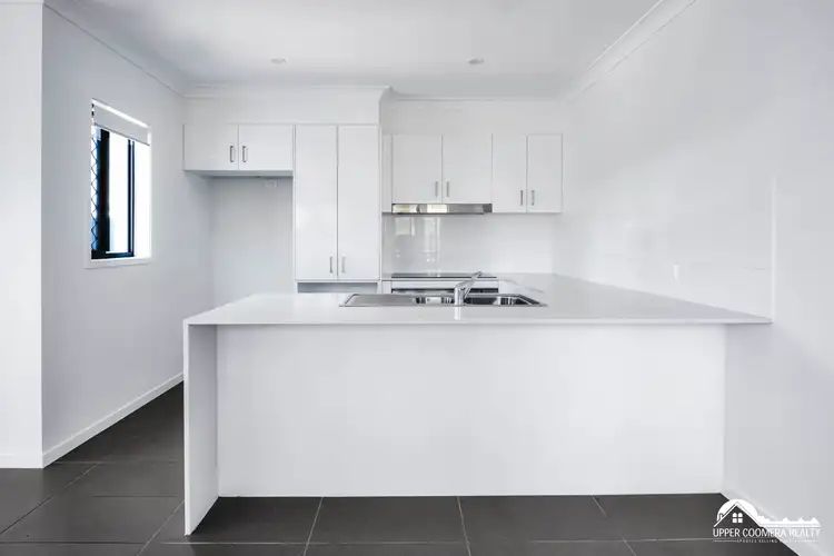 Fifth view of Homely townhouse listing, 8/163 Douglas Street, Oxley QLD 4075