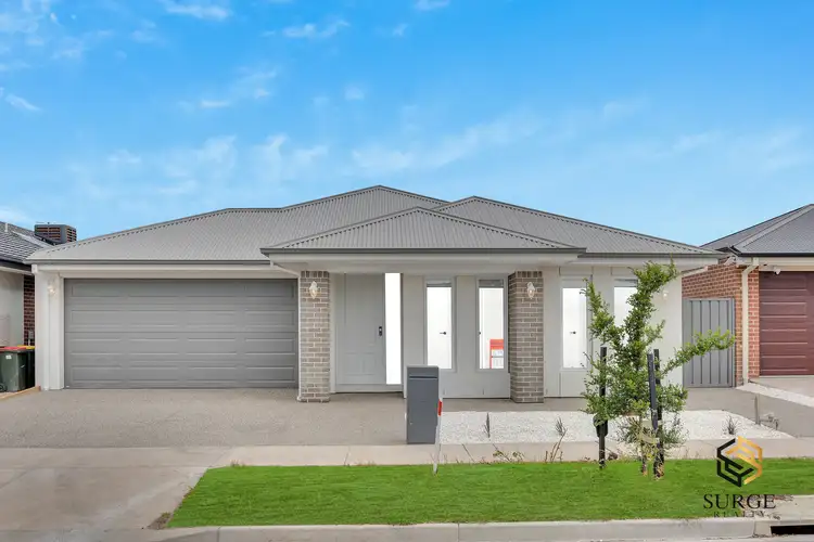 13 Pickering Crescent