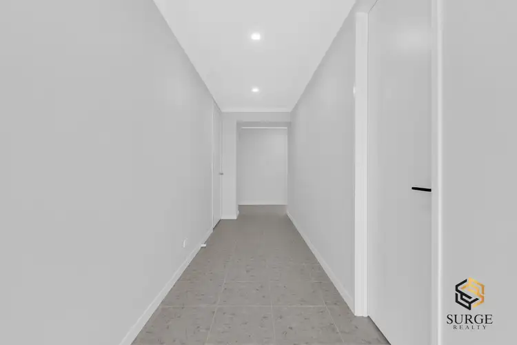 13 Pickering Crescent, Lara VIC 3212
