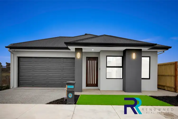 Second view of Homely house listing, 8 Puggle Way, Tarneit VIC 3029