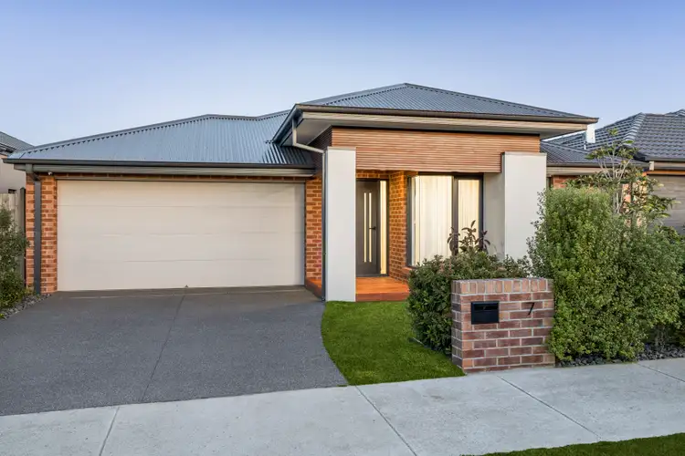 7 Silver Oak Way, Mount Duneed VIC 3217