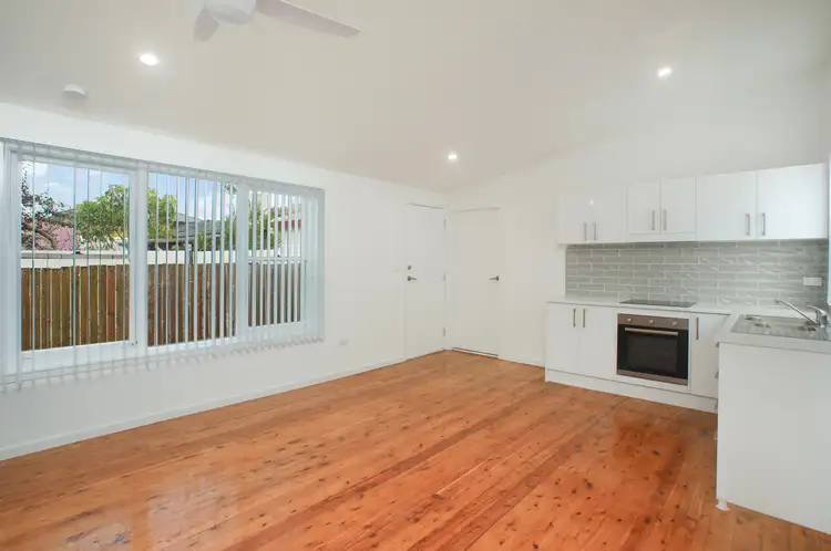 Fourth view of Homely unit listing, 2/104 Waratah Street, Windang NSW 2528