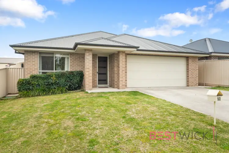 52 Wentworth Drive, Kelso NSW 2795