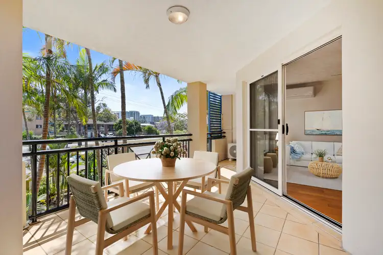 6/48 Coolangatta Road, Coolangatta QLD 4225