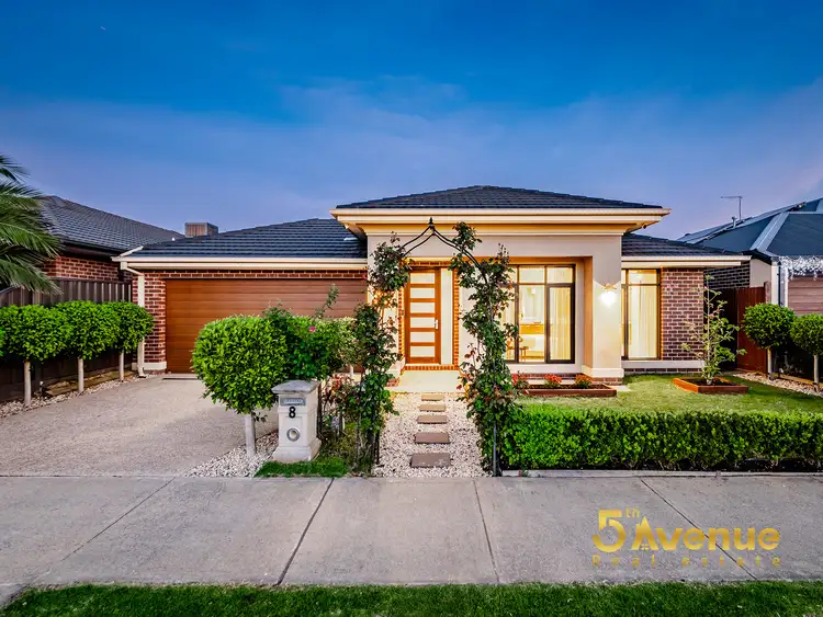 8 Cubbie Way, Clyde North VIC 3978