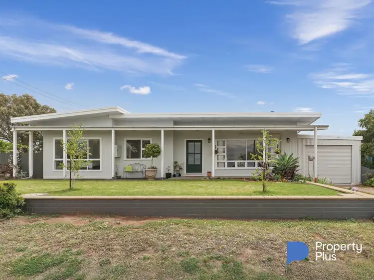4 Maunsell Street, Charlton VIC 3525