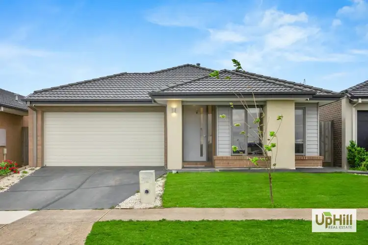 210 St Germain Boulevard, Clyde North VIC 3978