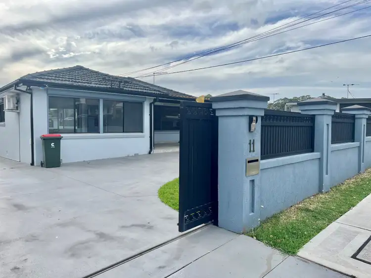 11 Bayfield Road, Greystanes NSW 2145