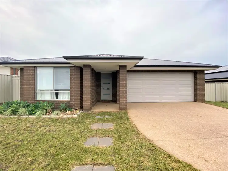 7 Baxter Court, Lavington NSW 2641