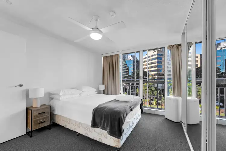 Sixth view of Homely unit listing, 2c/2 Riverview Parade, Surfers Paradise QLD 4217