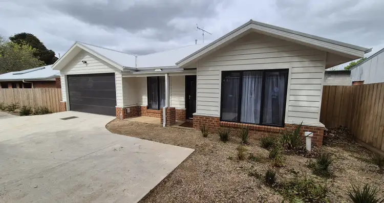 2/51 Simpson Street, Ballan VIC 3342