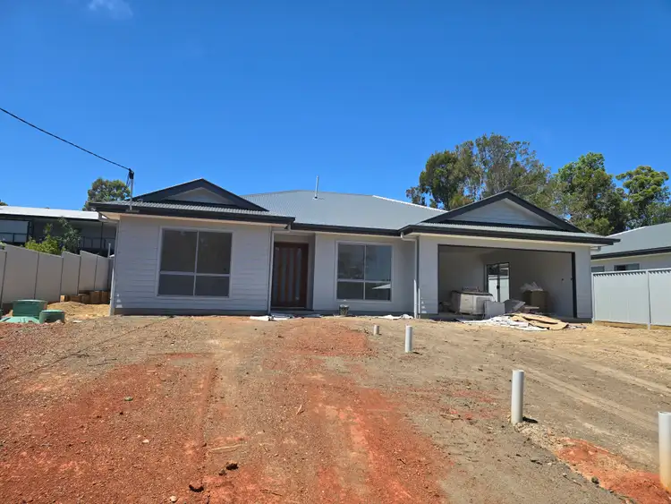 37 Tenanne Street, Russell Island QLD 4184