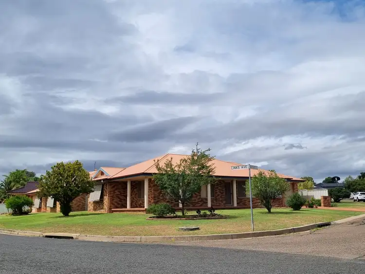 1 Northcott Close, South Tamworth NSW 2340