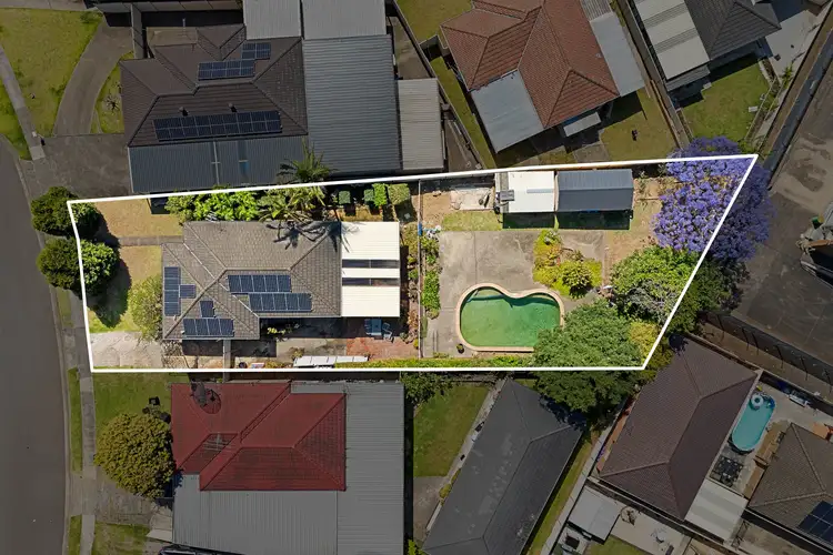 12 Benghazi Street, Bossley Park NSW 2176