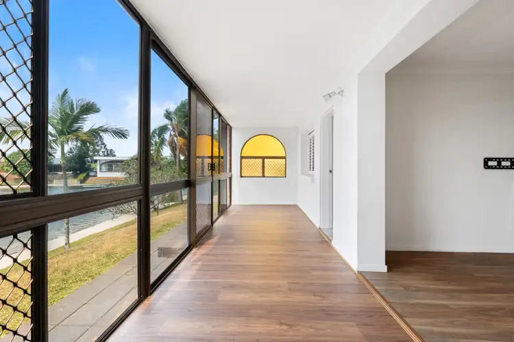 2/43 Karbunya Street, Mermaid Waters QLD 4218