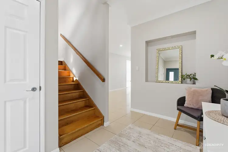 Second view of Homely house listing, 4 Saffron Place, Seventeen Mile Rocks QLD 4073