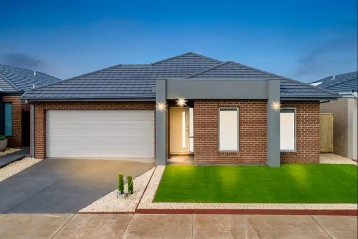 12 Sugarlea Street, Manor Lakes VIC 3024