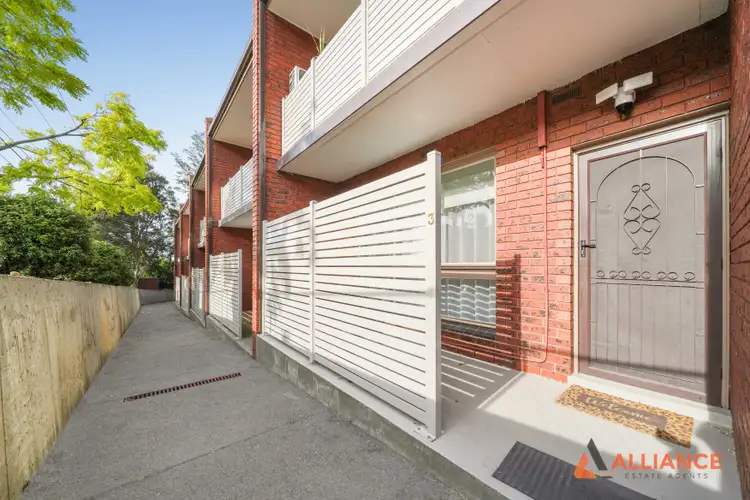 Second view of Homely unit listing, 3/39 Ormond Road, Moonee Ponds VIC 3039