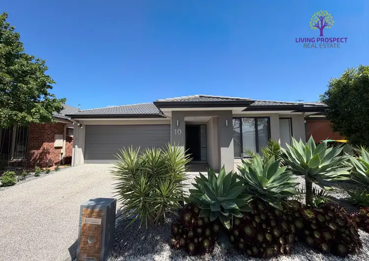 10 Spencer Street, Point Cook VIC 3030