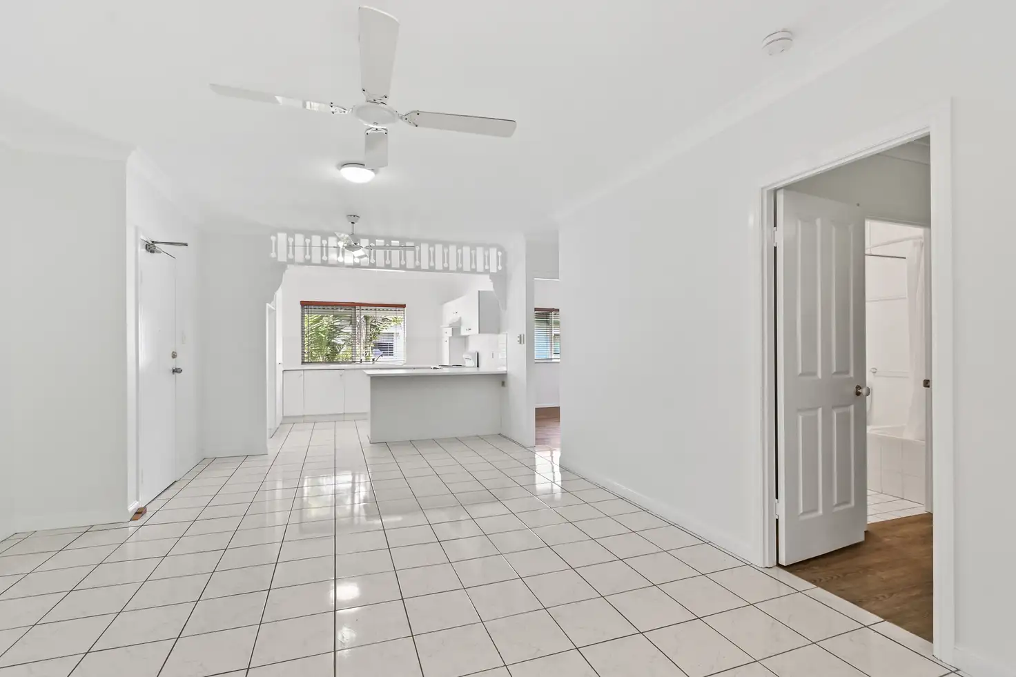 Main view of Homely unit listing, 14/34 SPRINGFIELD CRESCENT, Manoora QLD 4870