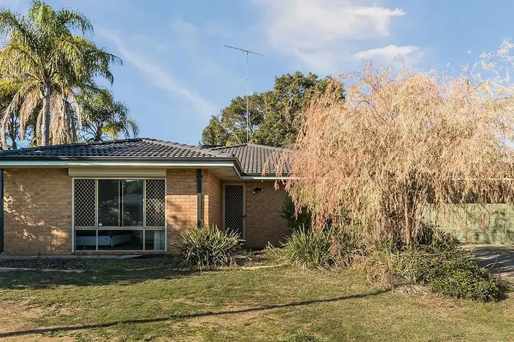 Second view of Homely house listing, 11 Mercer Court, Leda WA 6170