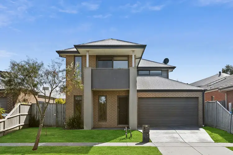 33 Frankland Street, Clyde North VIC 3978