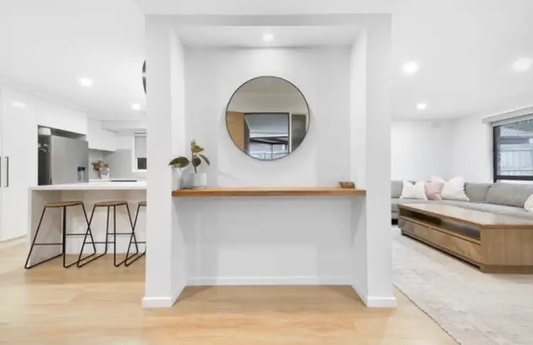 24 Bonita Court, Dandenong North VIC 3175