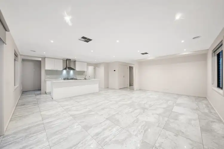 Fifth view of Homely house listing, 10 Ungara Drive, Werribee VIC 3030